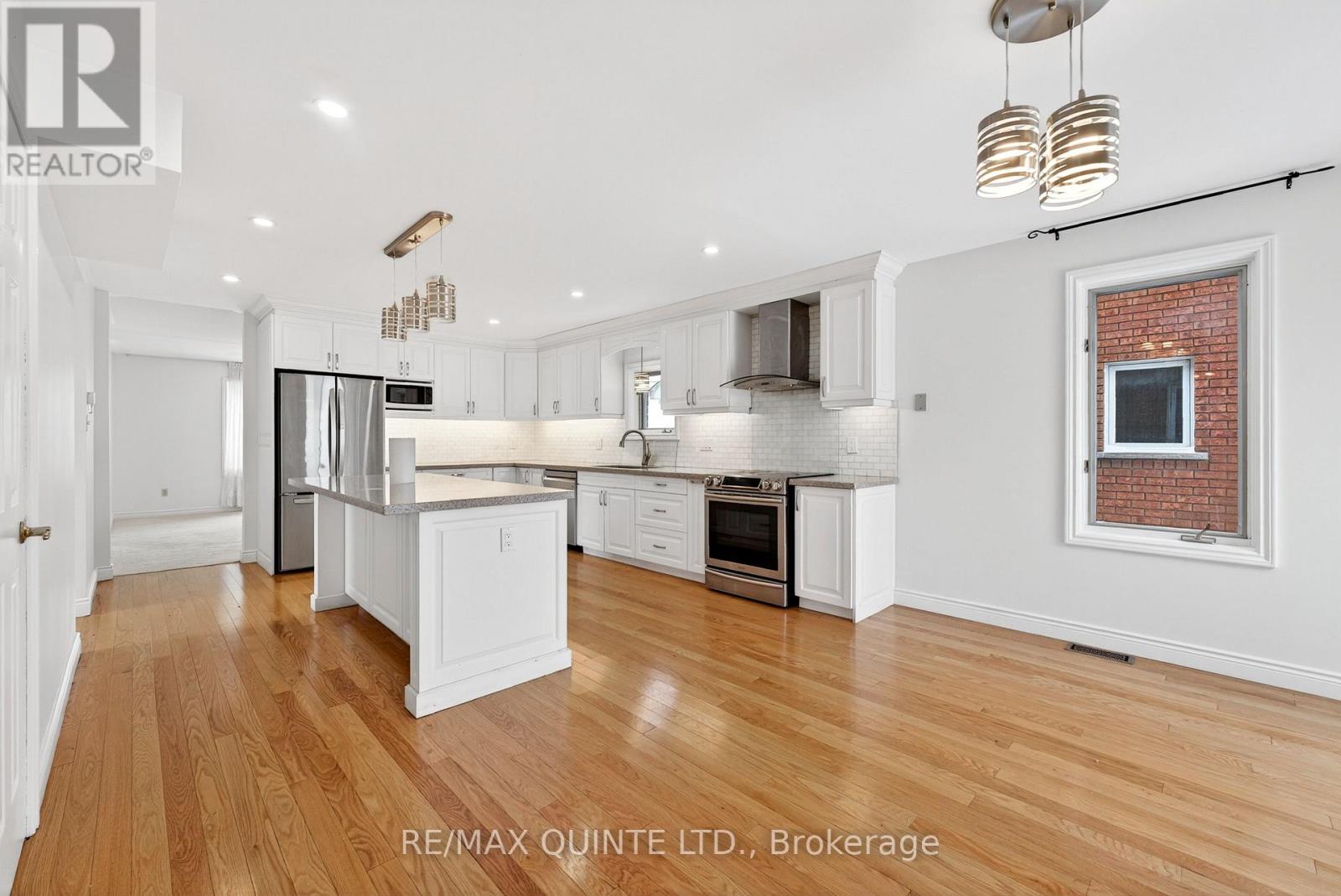 236 Palmer Road, Belleville, Ontario  K8N 4Z2 - Photo 10 - X12535754