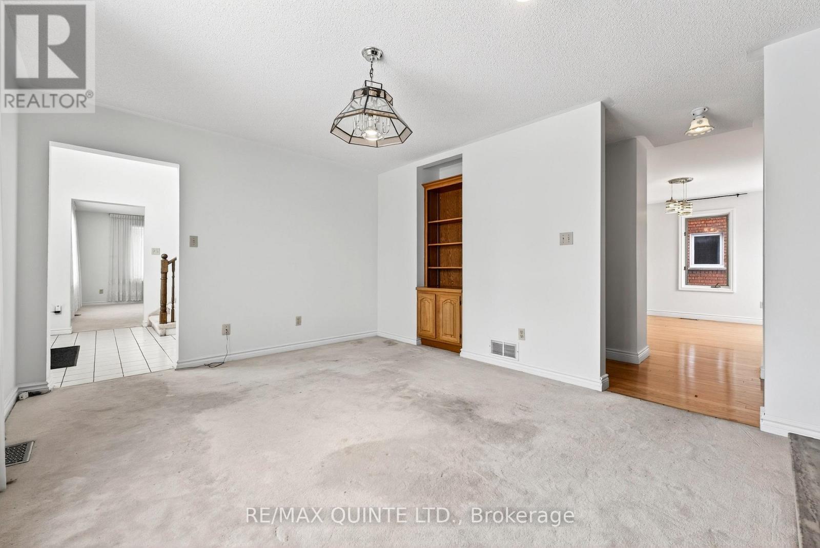 236 Palmer Road, Belleville, Ontario  K8N 4Z2 - Photo 9 - X12535754