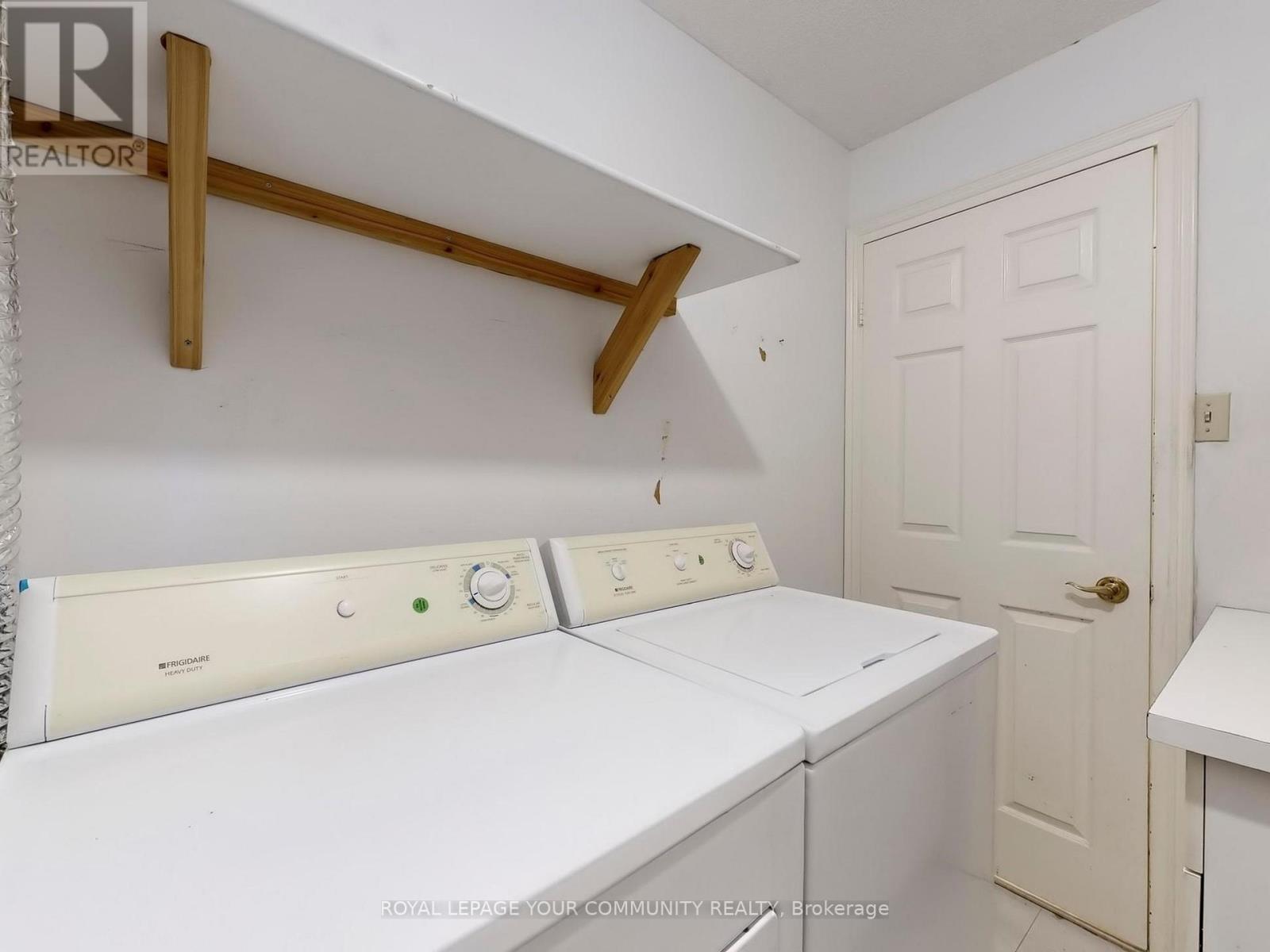 810 - 30 Harding Boulevard W, Richmond Hill, Ontario  L4C 9M3 - Photo 23 - N12588472