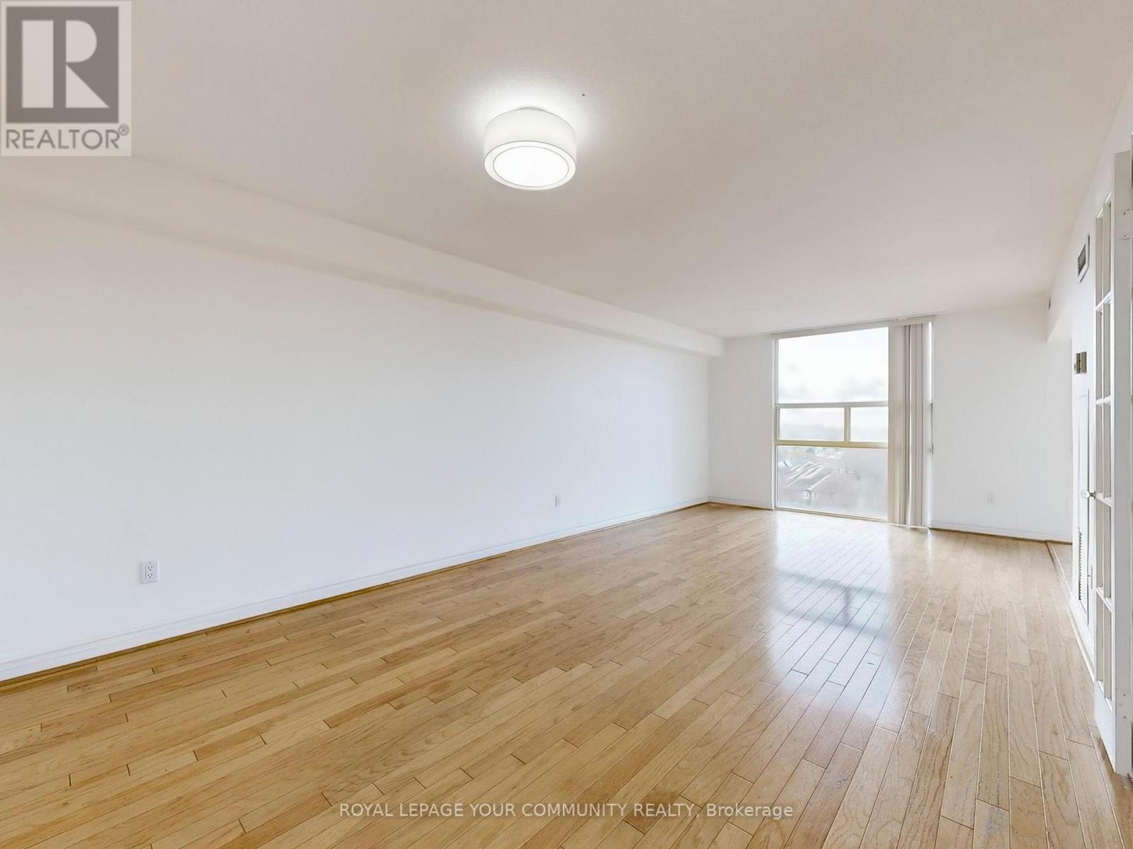 810 - 30 Harding Boulevard W, Richmond Hill, Ontario  L4C 9M3 - Photo 6 - N12588472