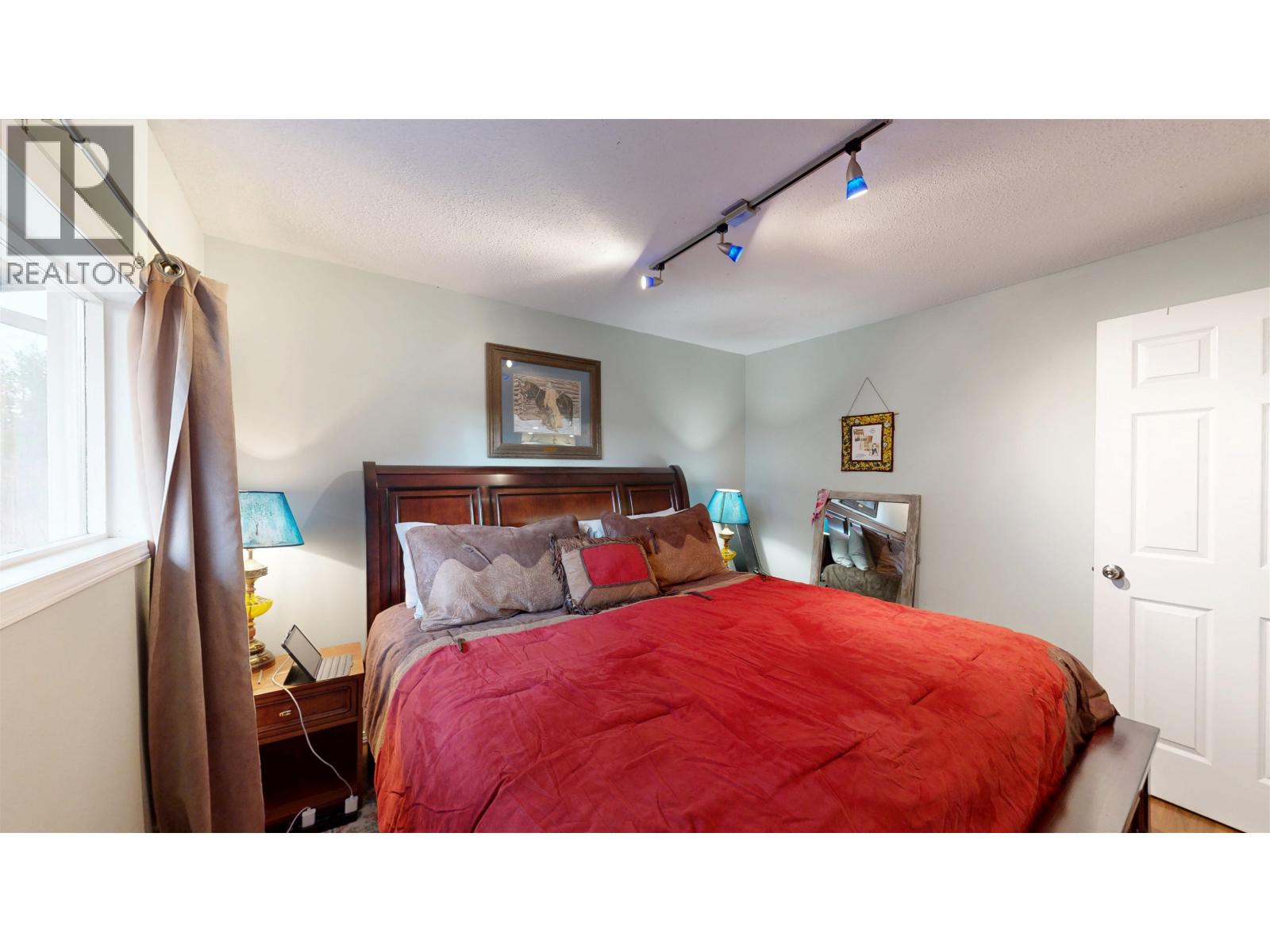 3743 Emerald Crescent, Lac La Hache, British Columbia  V0K 1T0 - Photo 26 - R3071043