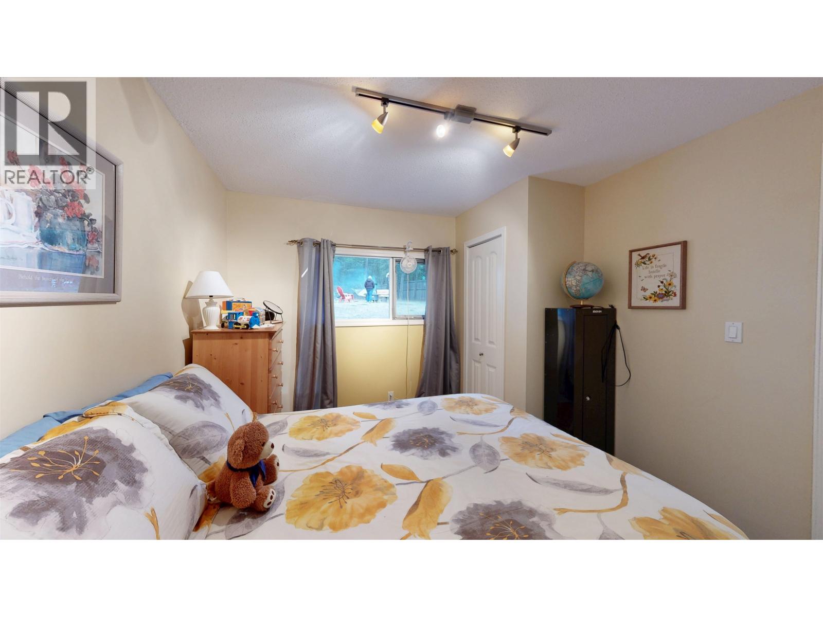 3743 Emerald Crescent, Lac La Hache, British Columbia  V0K 1T0 - Photo 28 - R3071043