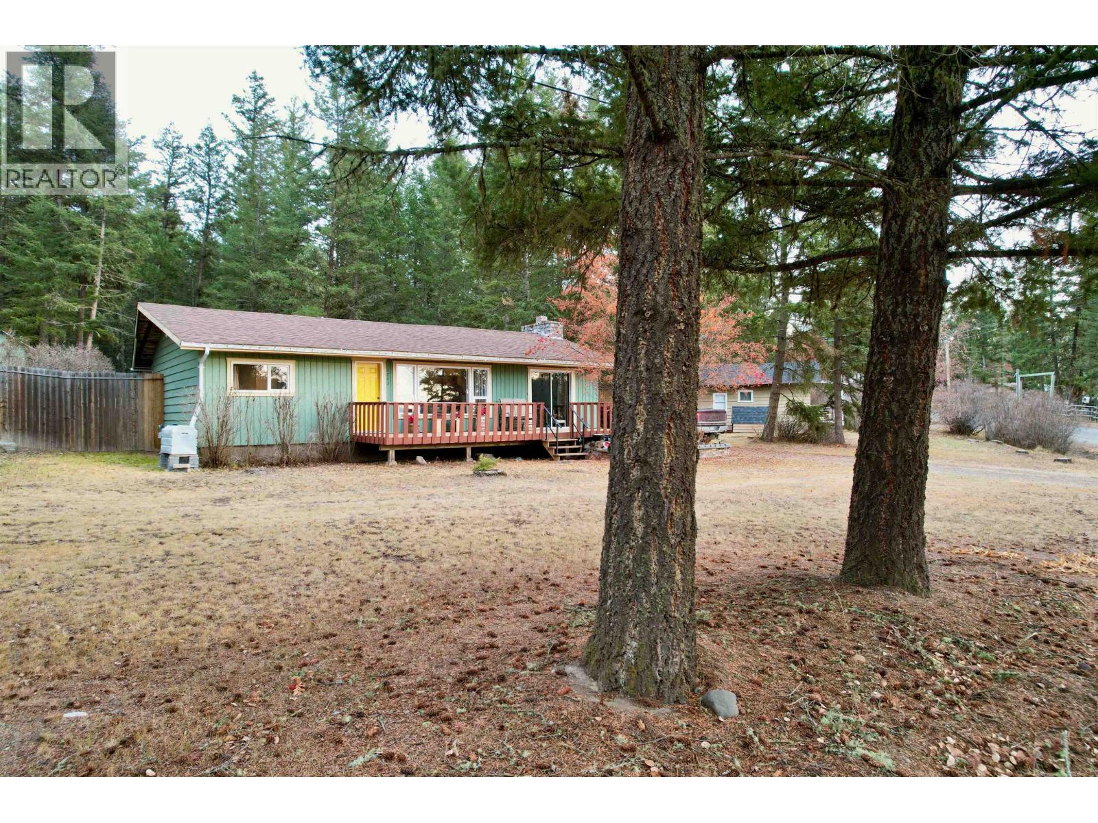 3743 Emerald Crescent, Lac La Hache, British Columbia  V0K 1T0 - Photo 6 - R3071043