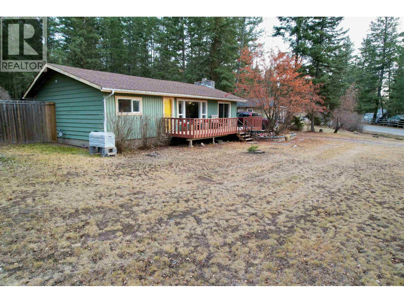 3743 Emerald Crescent, Lac La Hache, British Columbia  V0K 1T0 - Photo 8 - R3071043