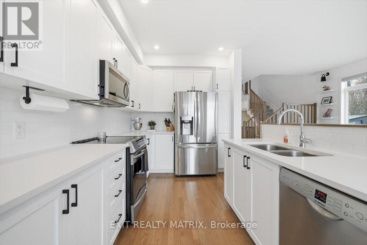 641 Putney Crescent, Ottawa, Ontario  K2S 2N7 - Photo 11 - X12559120