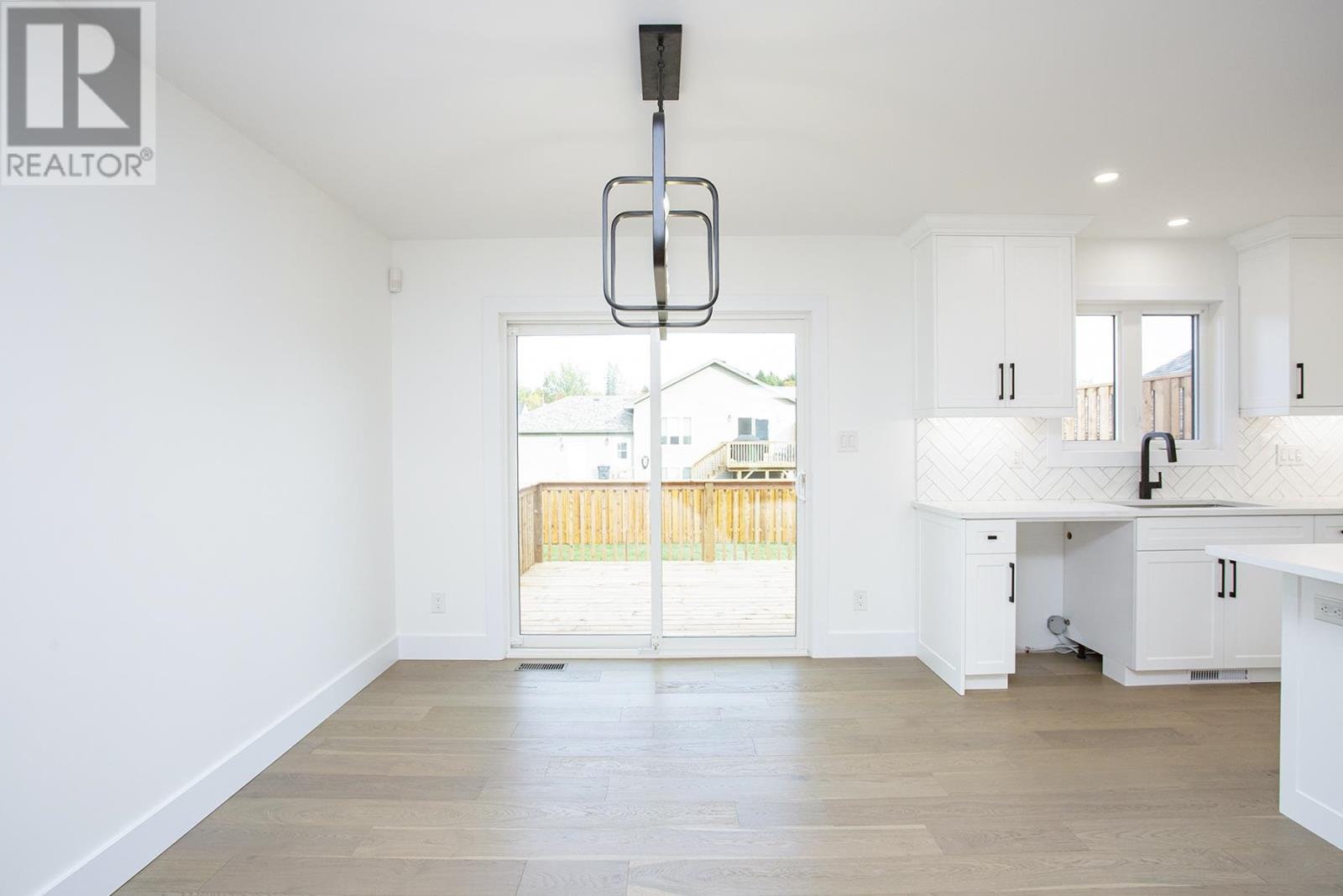 7 Noah Dr, Sault Ste. Marie, Ontario  P6C 6E6 - Photo 19 - SM252634