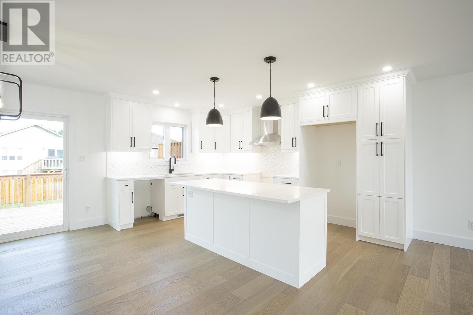 7 Noah Dr, Sault Ste. Marie, Ontario  P6C 6E6 - Photo 17 - SM252634