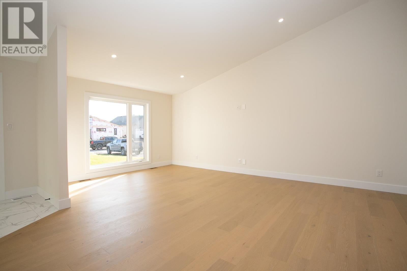 24 Noah Dr, Sault Ste. Marie, Ontario  P6C 6E6 - Photo 12 - SM252638