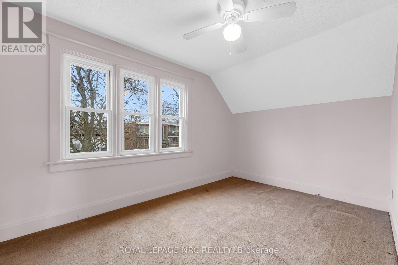 36 Elizabeth Street, St. Catharines, Ontario  L2R 2L4 - Photo 12 - X12588516