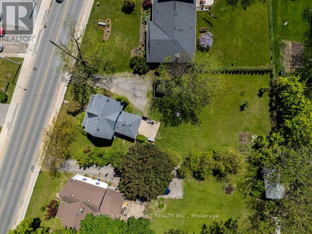 4216 Mountain Street, Lincoln, Ontario  L0R 1B0 - Photo 2 - X12162247