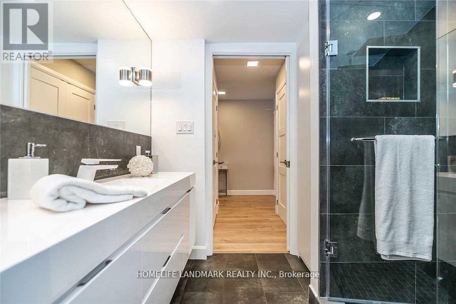 1401 - 298 Jarvis Street, Toronto, Ontario  M5B 2M4 - Photo 9 - C12588496