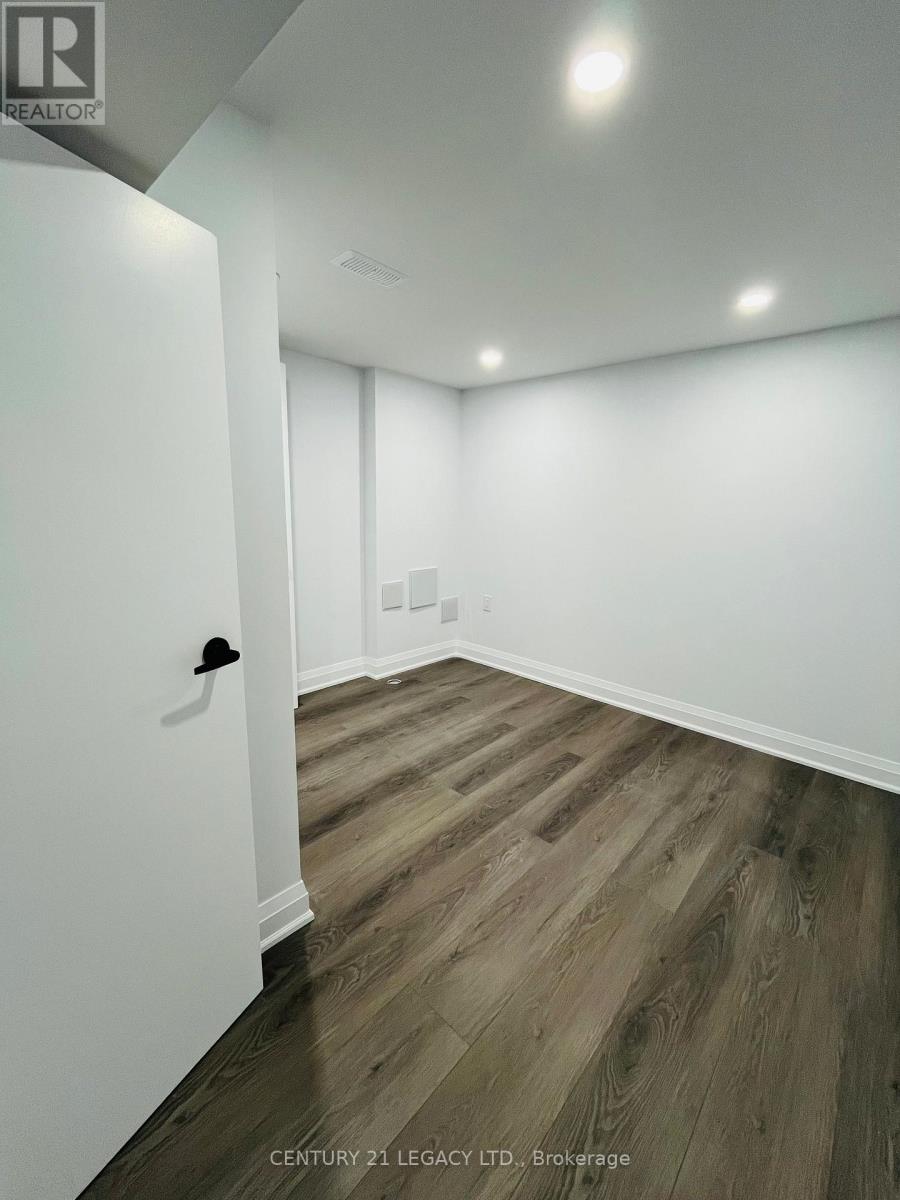 26 Epsom Downs Drive, Brampton, Ontario  L6T 1Y8 - Photo 16 - W12497782