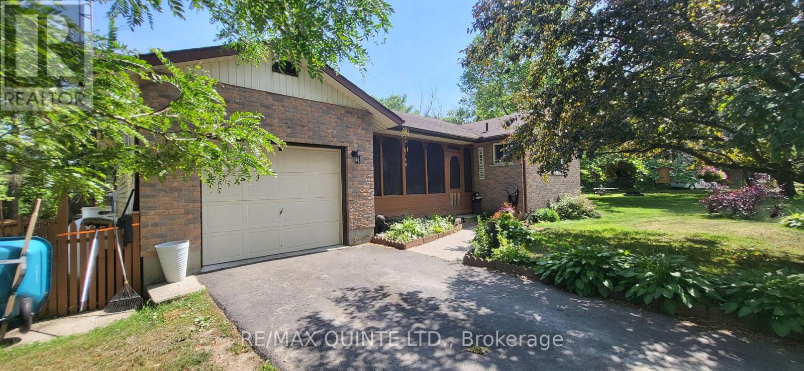 31 RIDGE ROAD, Prince Edward County, Ontario