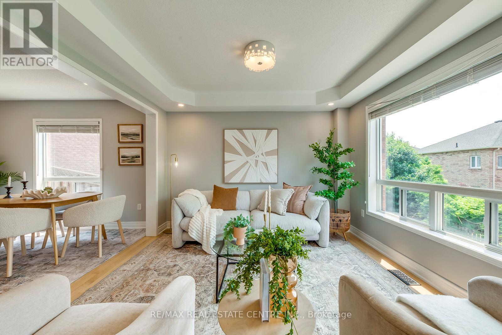 5360 Cachet Crescent, Burlington, Ontario  L7L 7N6 - Photo 11 - W12482097