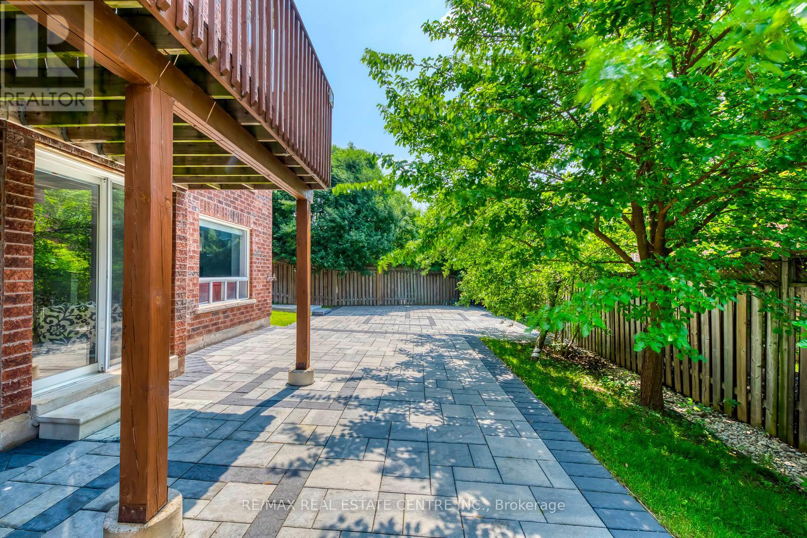 5360 Cachet Crescent, Burlington, Ontario  L7L 7N6 - Photo 38 - W12482097