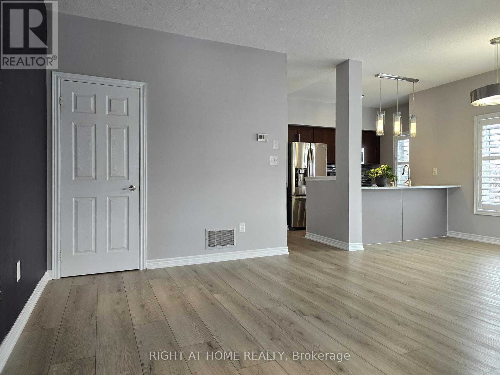 96 - 1401 Plains Road E, Burlington, Ontario  L7R 0C2 - Photo 14 - W12588500