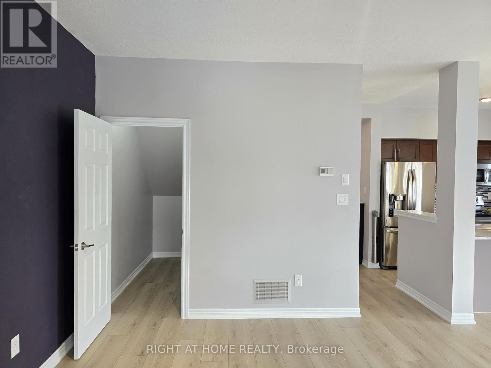 96 - 1401 Plains Road E, Burlington, Ontario  L7R 0C2 - Photo 15 - W12588500