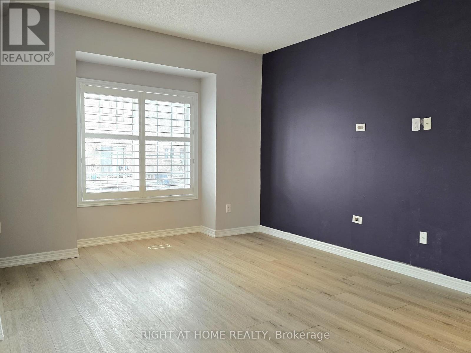 96 - 1401 Plains Road E, Burlington, Ontario  L7R 0C2 - Photo 16 - W12588500