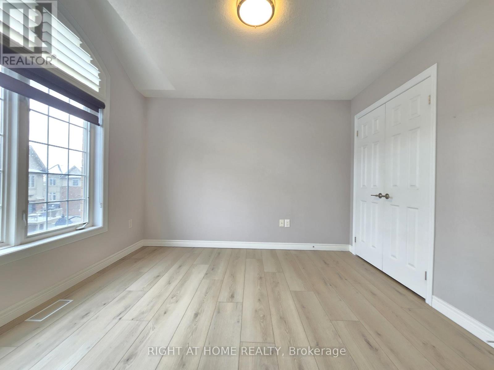 96 - 1401 Plains Road E, Burlington, Ontario  L7R 0C2 - Photo 18 - W12588500