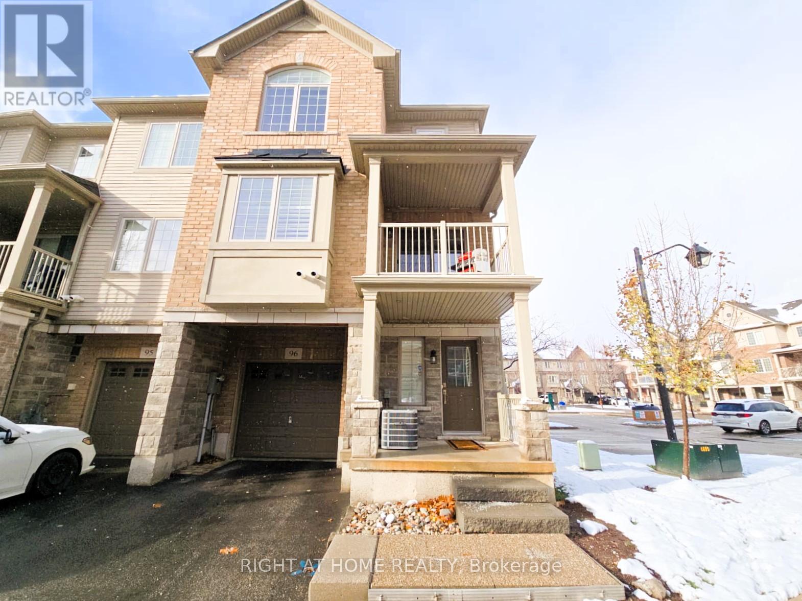 96 - 1401 Plains Road E, Burlington, Ontario  L7R 0C2 - Photo 2 - W12588500
