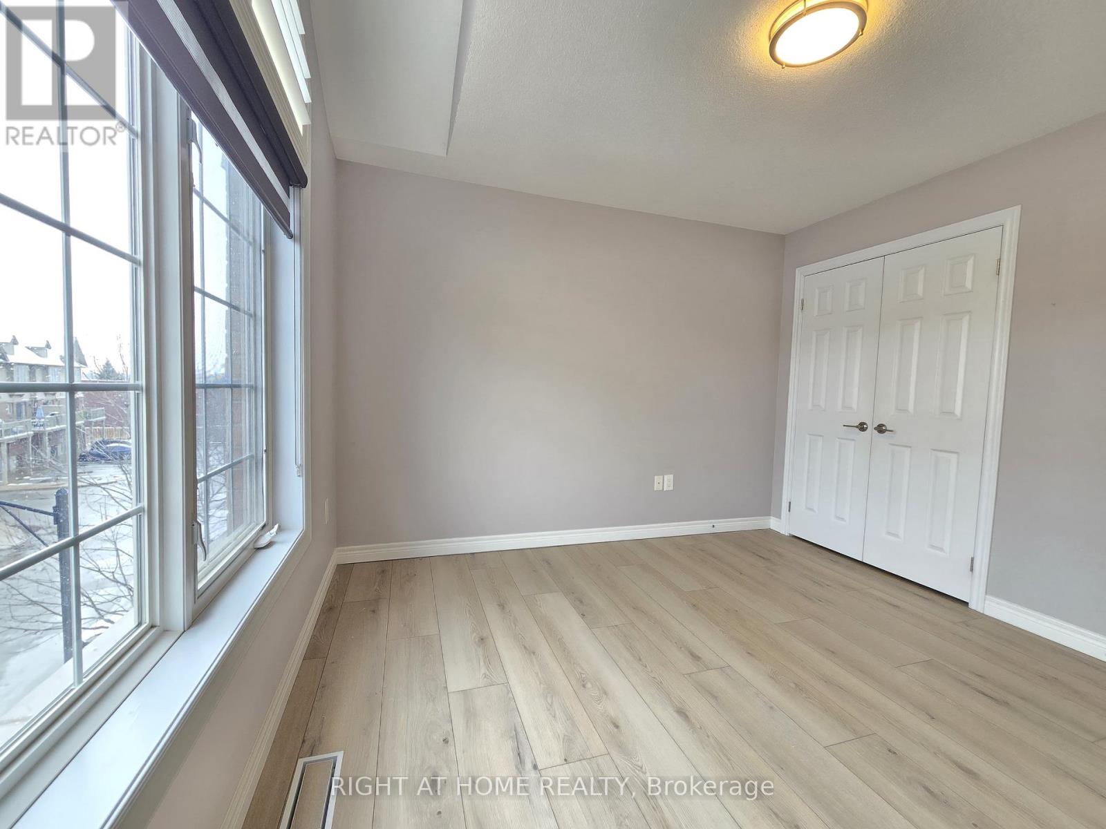 96 - 1401 Plains Road E, Burlington, Ontario  L7R 0C2 - Photo 20 - W12588500