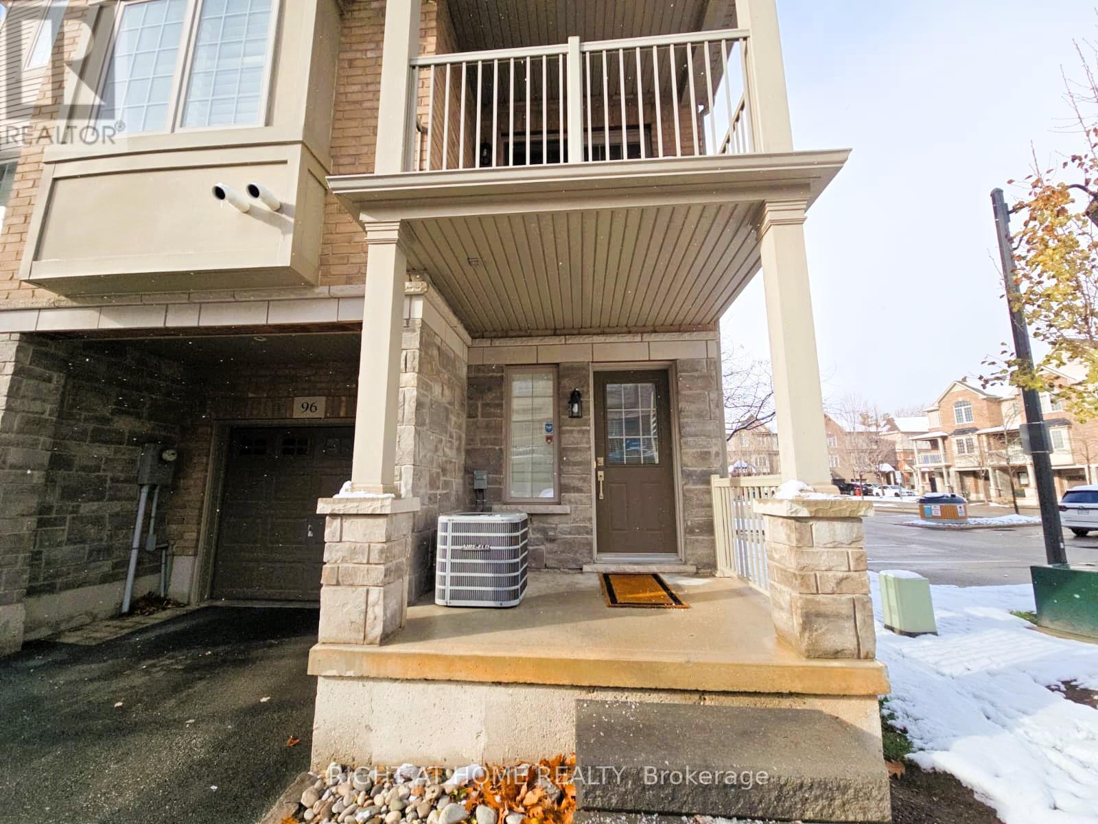 96 - 1401 Plains Road E, Burlington, Ontario  L7R 0C2 - Photo 3 - W12588500