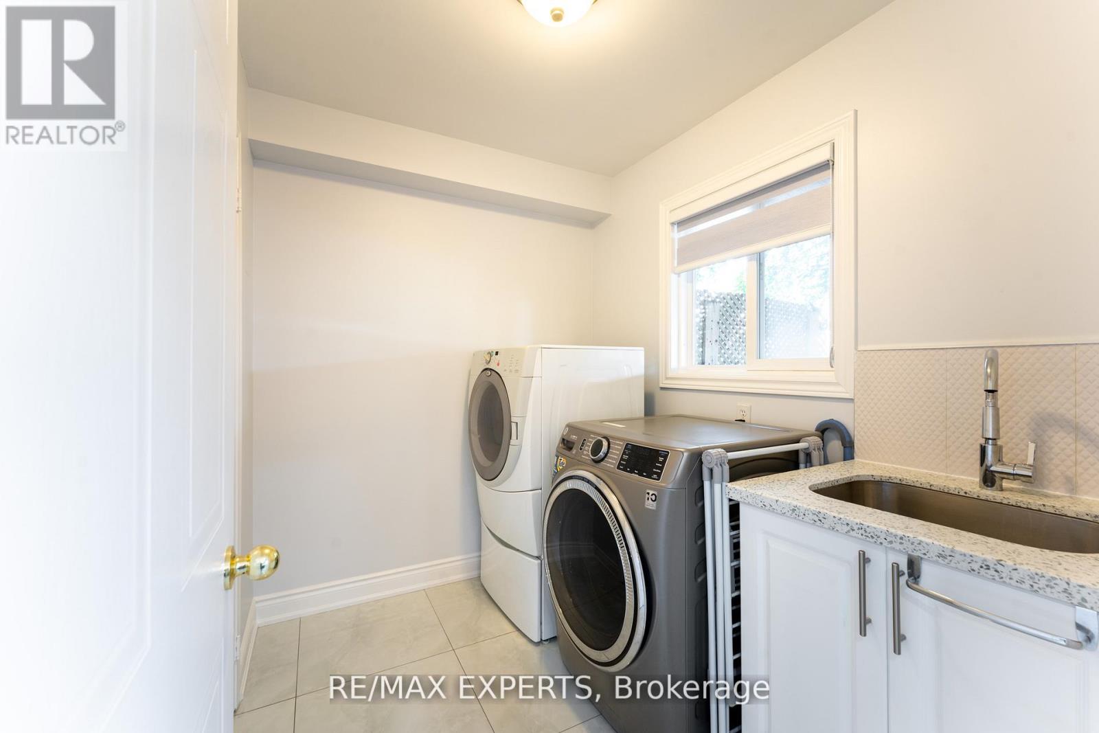 39 Softneedle Avenue, Brampton, Ontario  L6R 1K4 - Photo 21 - W12588502