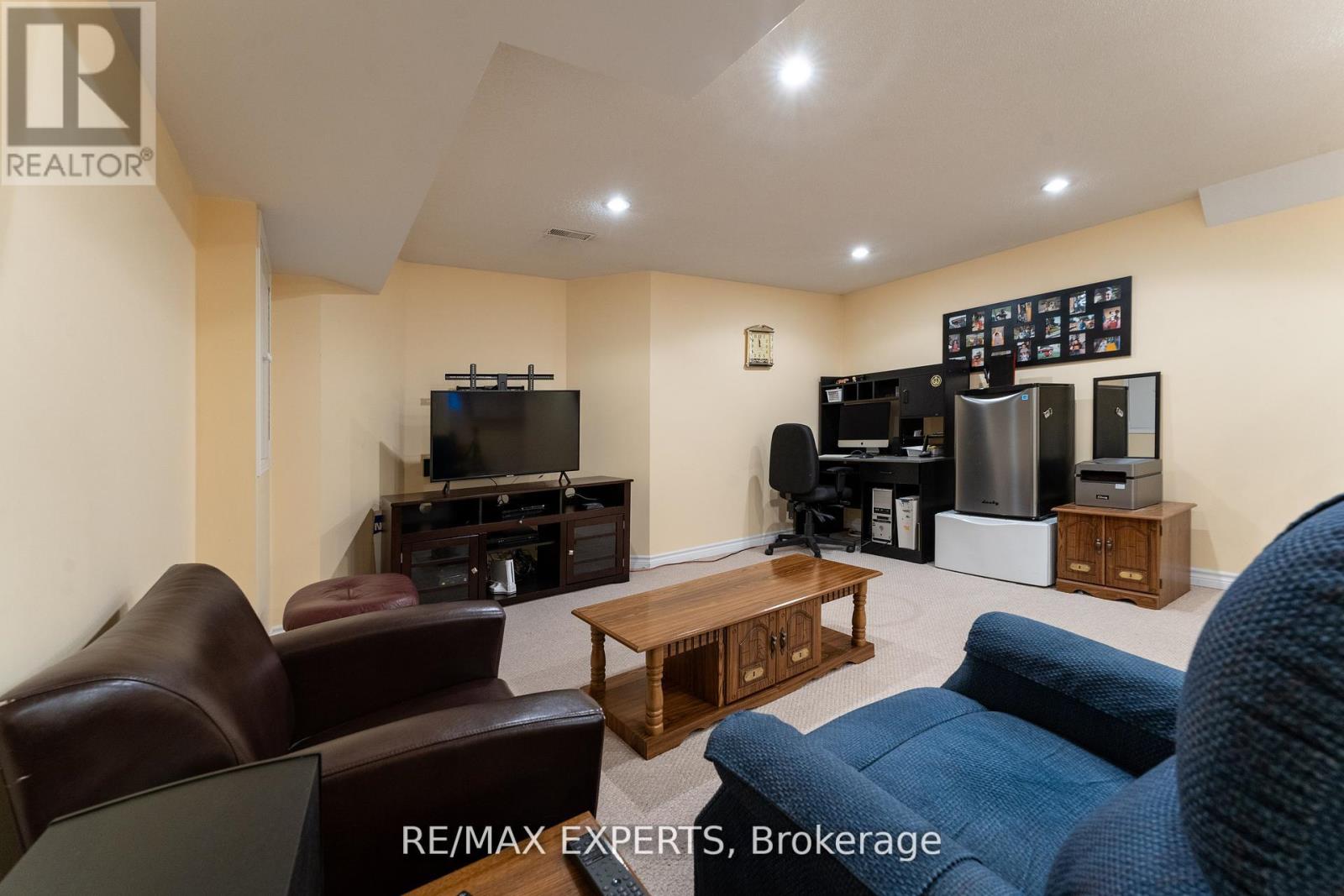 39 Softneedle Avenue, Brampton, Ontario  L6R 1K4 - Photo 23 - W12588502