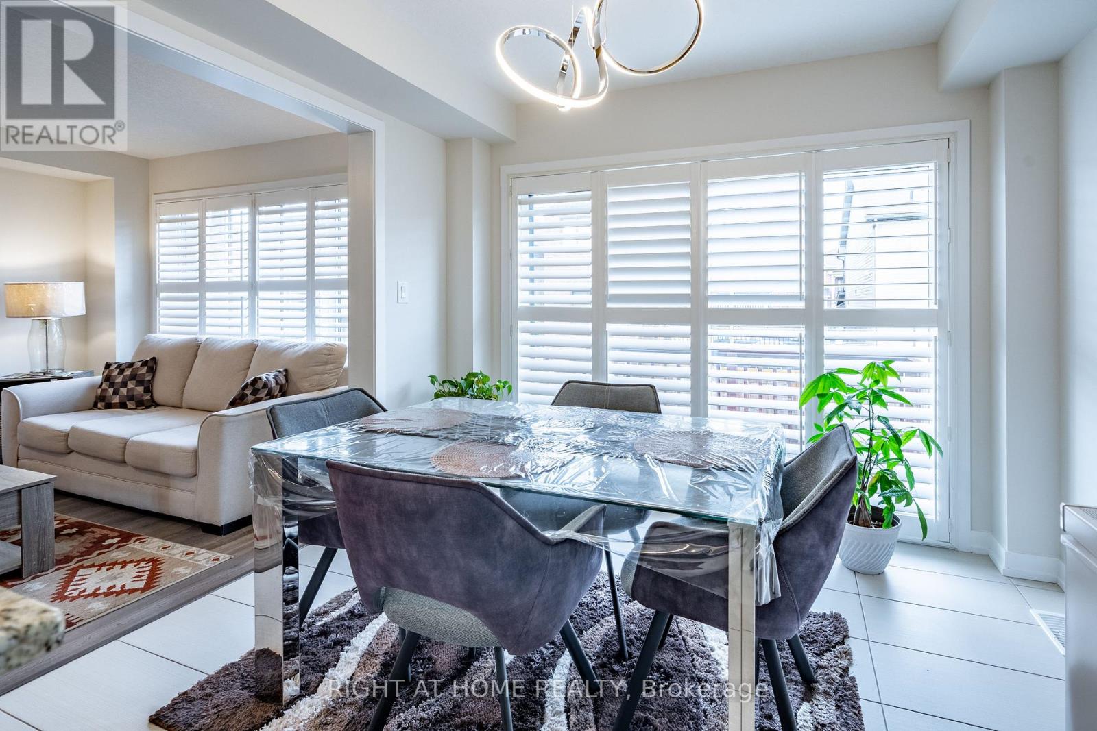 40 Hedges Crescent, Hamilton, Ontario  L8J 0K8 - Photo 17 - X12588494