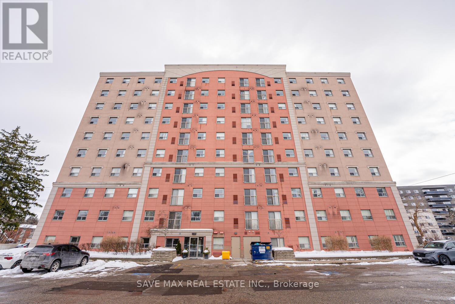 804 - 274 Erb Street W, Waterloo, Ontario N2L 1W2 - Photo 3 - X12588506