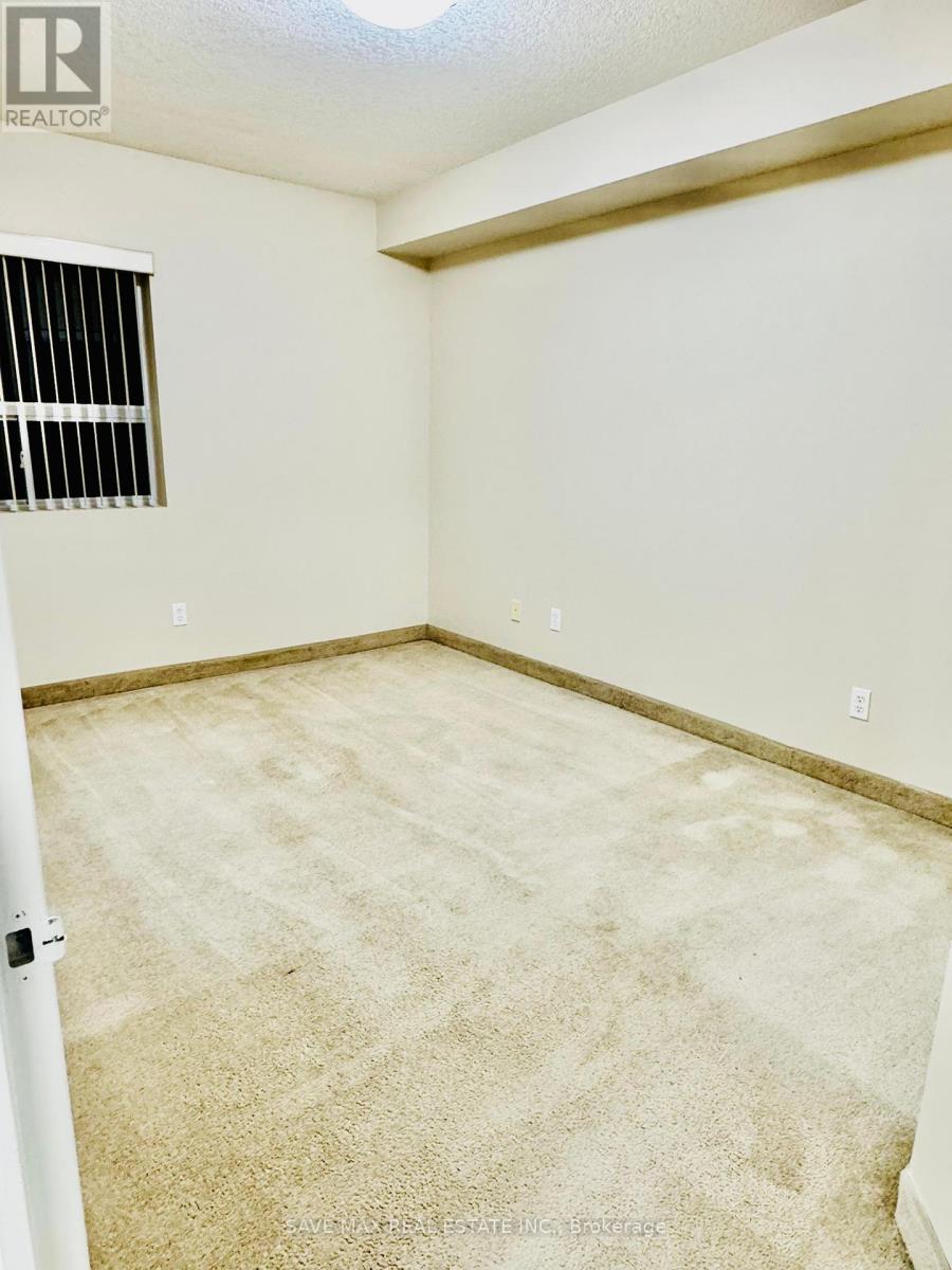 804 - 274 Erb Street W, Waterloo, Ontario N2L 1W2 - Photo 8 - X12588506