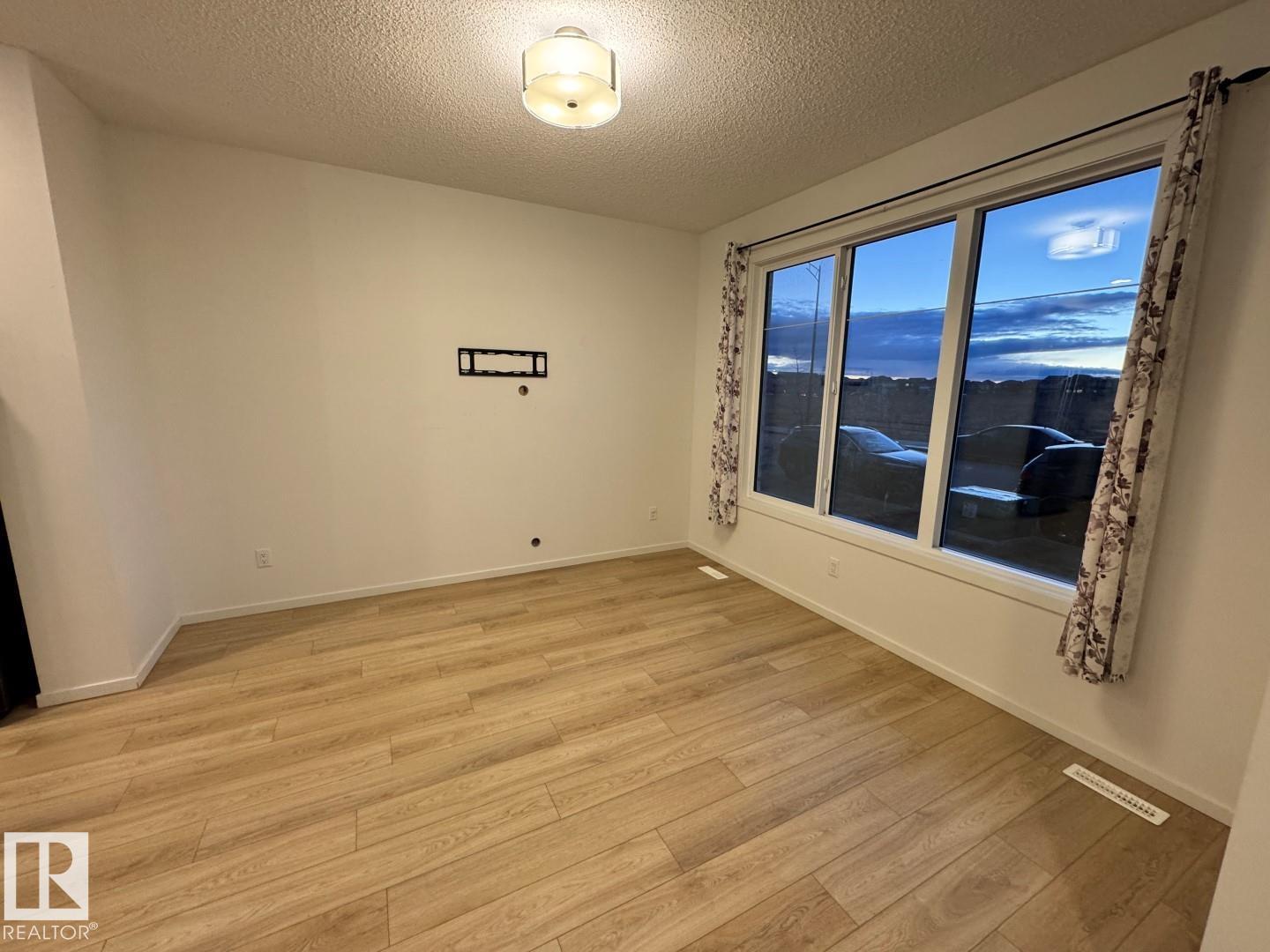 18007 71 St Nw, Edmonton, Alberta  T5Z 0V4 - Photo 2 - E4466668