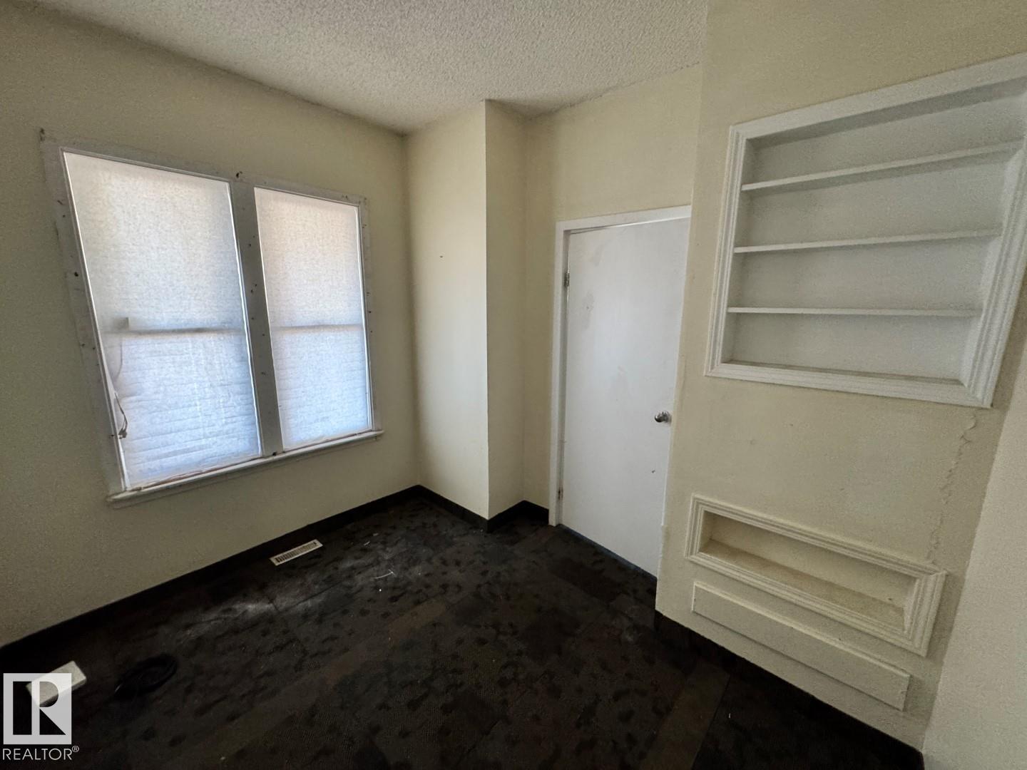 11251 86 St Nw, Edmonton, Alberta  T5B 3H7 - Photo 10 - E4466682