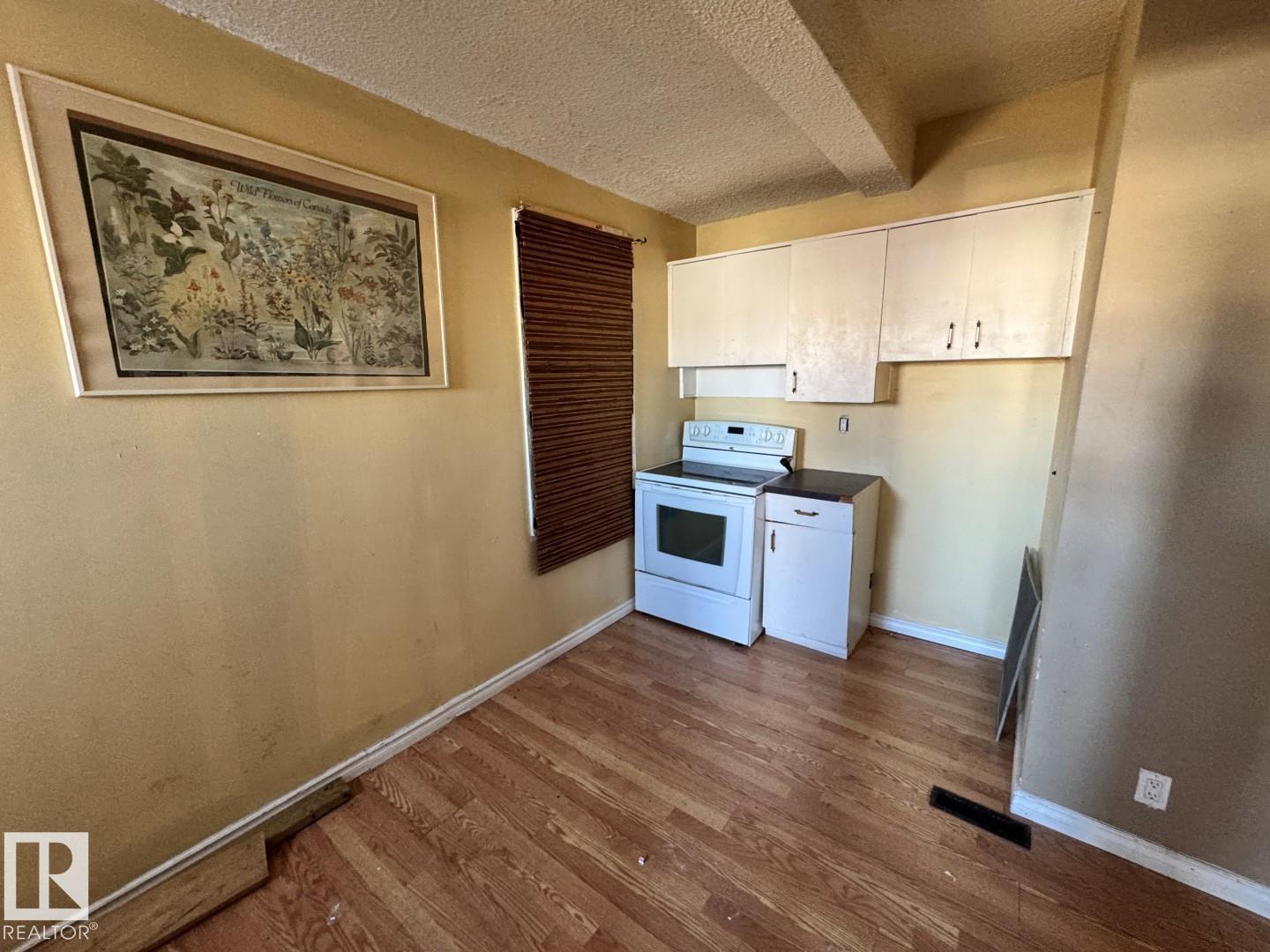 11251 86 St Nw, Edmonton, Alberta  T5B 3H7 - Photo 6 - E4466682