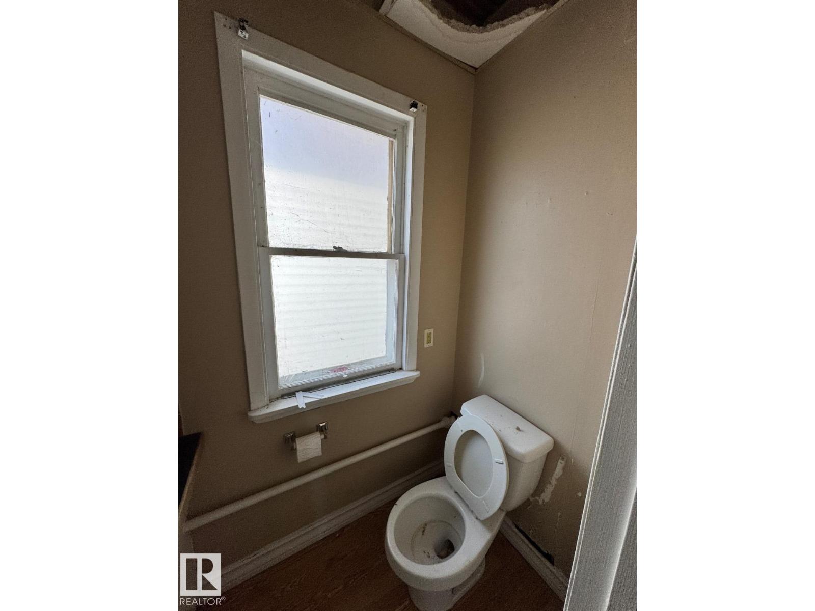 11251 86 St Nw, Edmonton, Alberta  T5B 3H7 - Photo 9 - E4466682