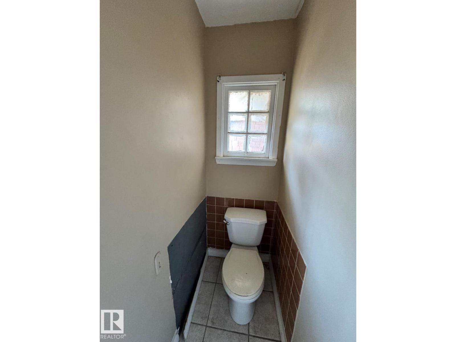 11251 86 St Nw, Edmonton, Alberta  T5B 3H7 - Photo 18 - E4466682