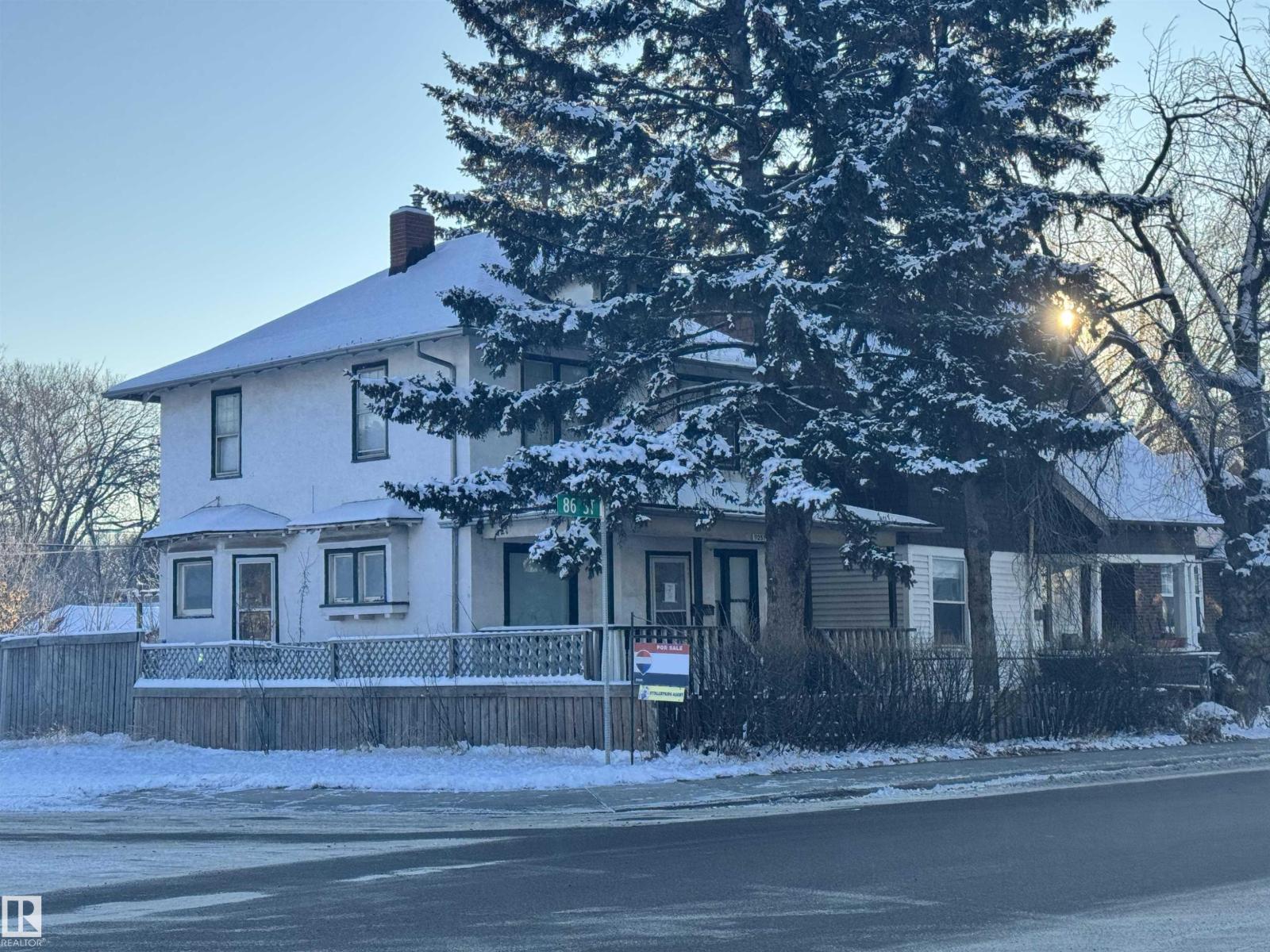 11251 86 St Nw, Edmonton, Alberta  T5B 3H7 - Photo 1 - E4466682