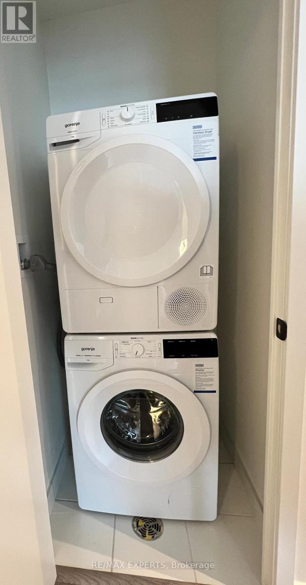 2803 - 8 Interchange Way, Vaughan, Ontario  L4K 5Z7 - Photo 12 - N12586270