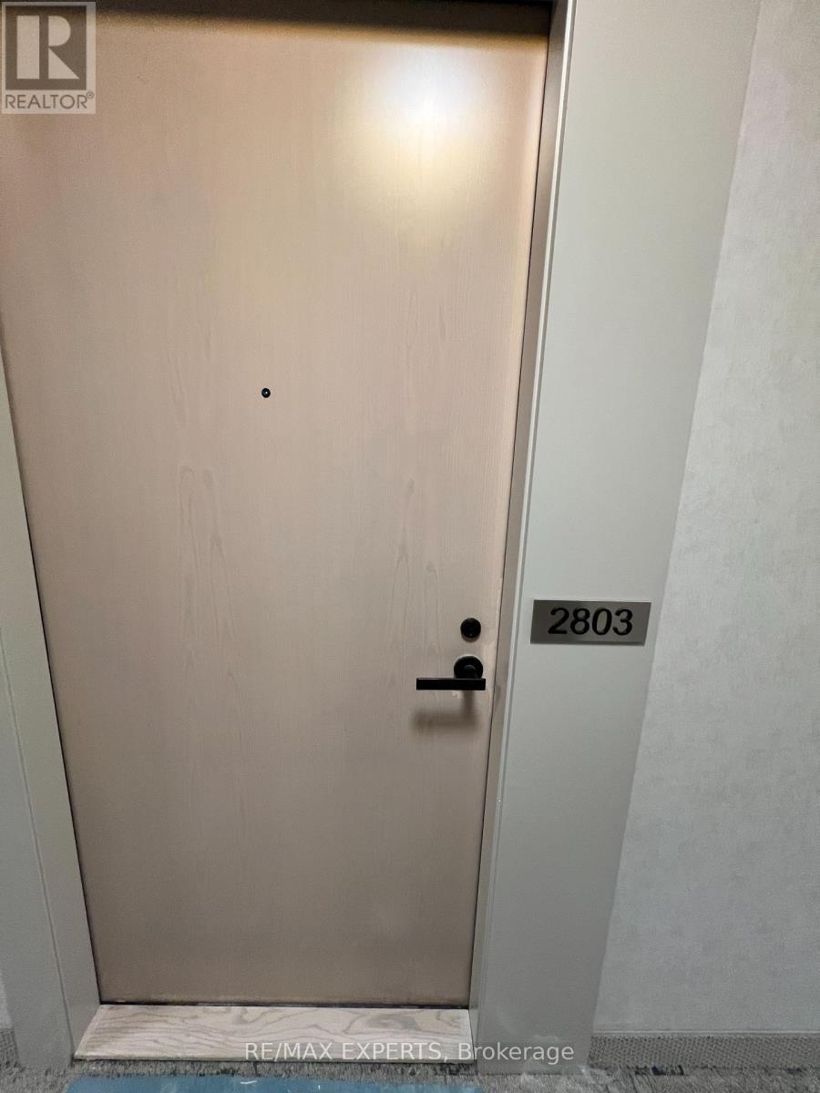 2803 - 8 INTERCHANGE WAY, Vaughan, Ontario