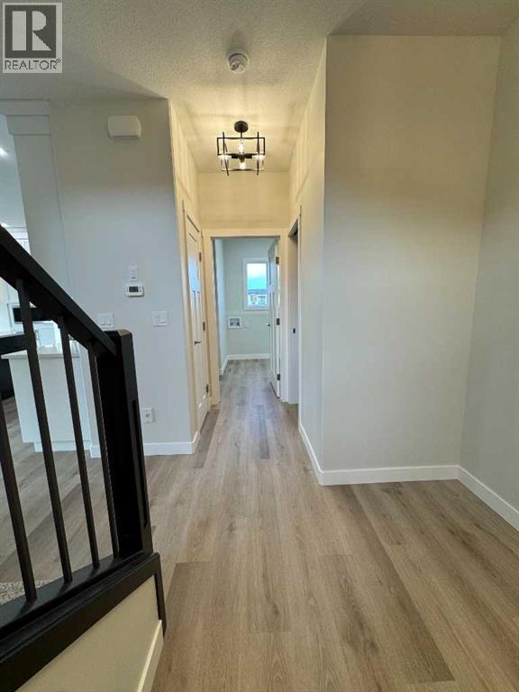 38 Tagish Avenue, Red Deer, Alberta  T4P 0Y7 - Photo 4 - A2265440