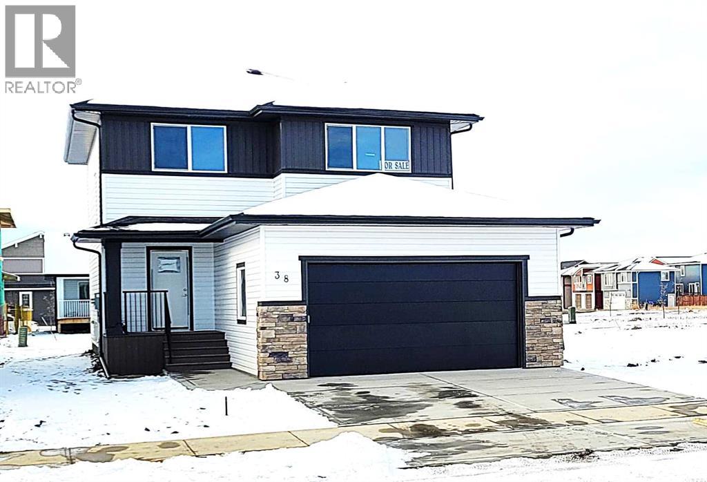 38 Tagish Avenue, Red Deer, Alberta  T4P 0Y7 - Photo 1 - A2265440