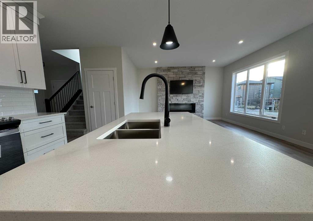 38 Tagish Avenue, Red Deer, Alberta  T4P 0Y7 - Photo 6 - A2265440