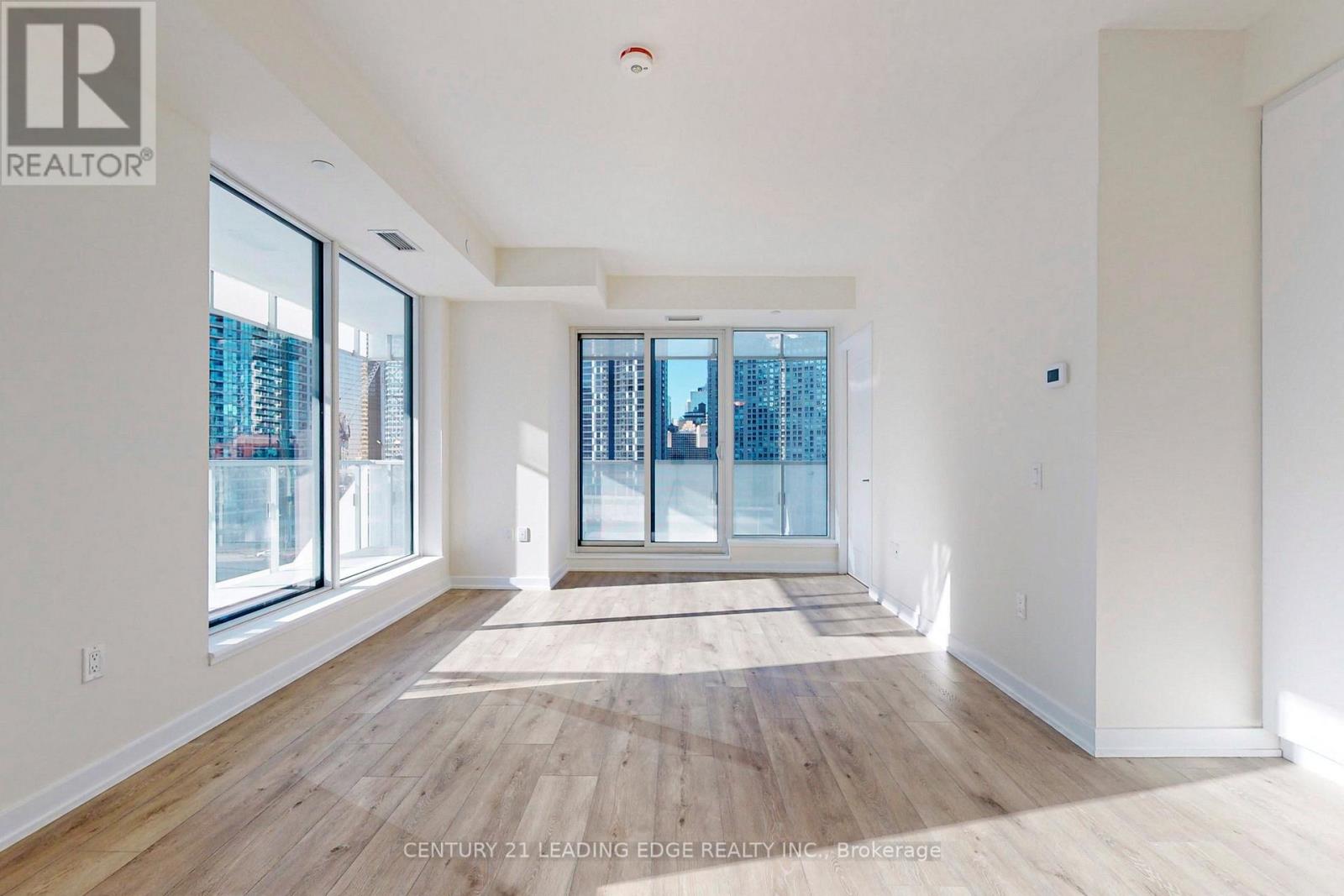 904 - 28 Freeland Street, Toronto, Ontario  M5E 0E3 - Photo 3 - C12588534