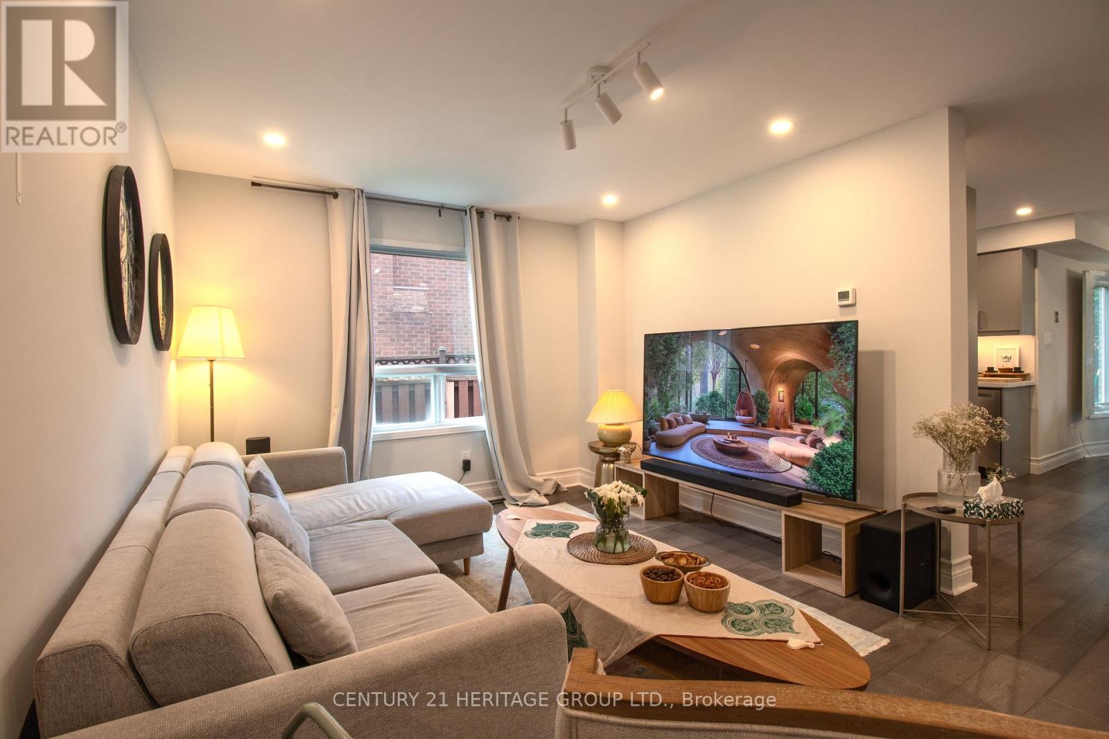 27 Charing Crescent, Aurora, Ontario  L4G 6P4 - Photo 14 - N12588544