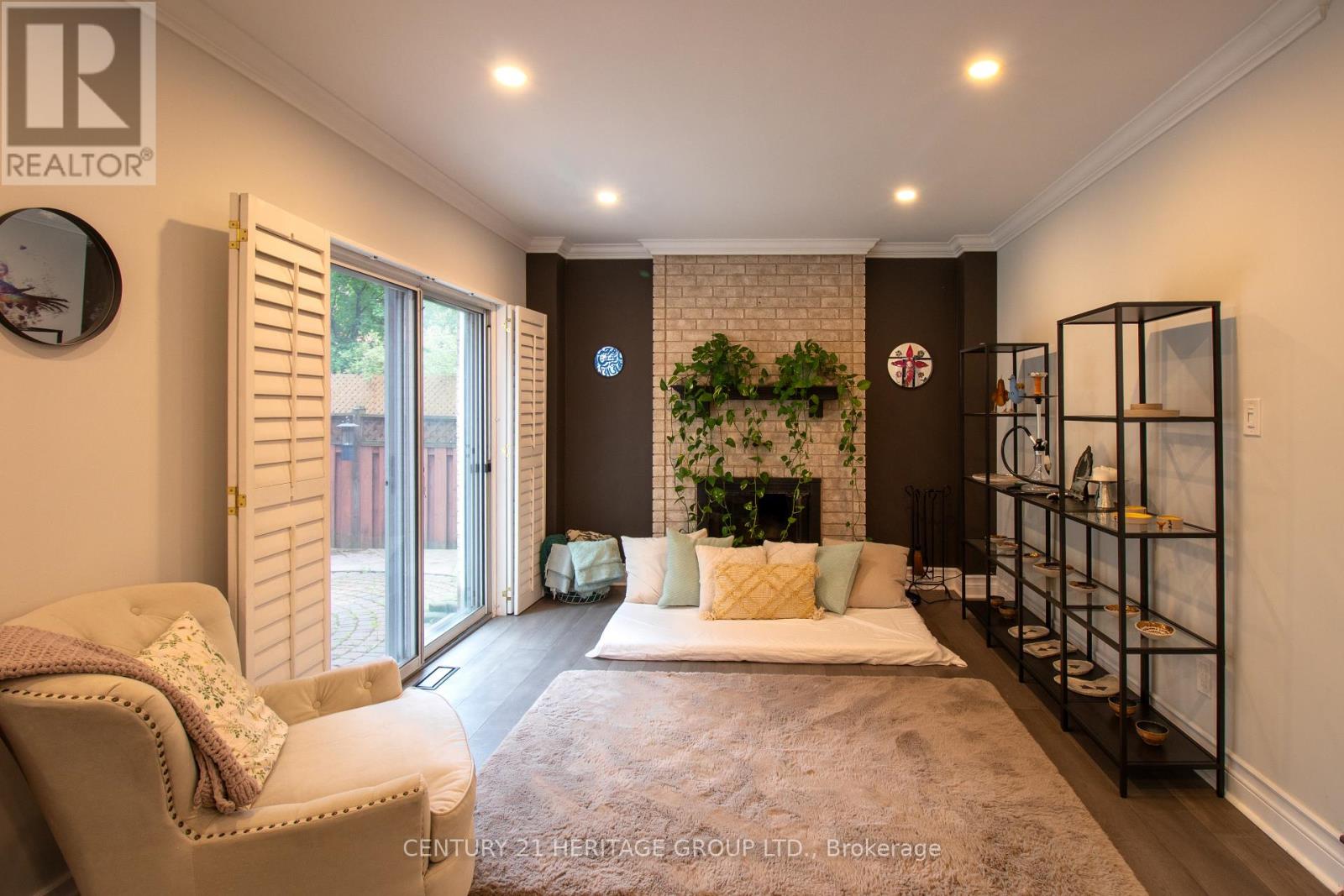 27 Charing Crescent, Aurora, Ontario  L4G 6P4 - Photo 15 - N12588544