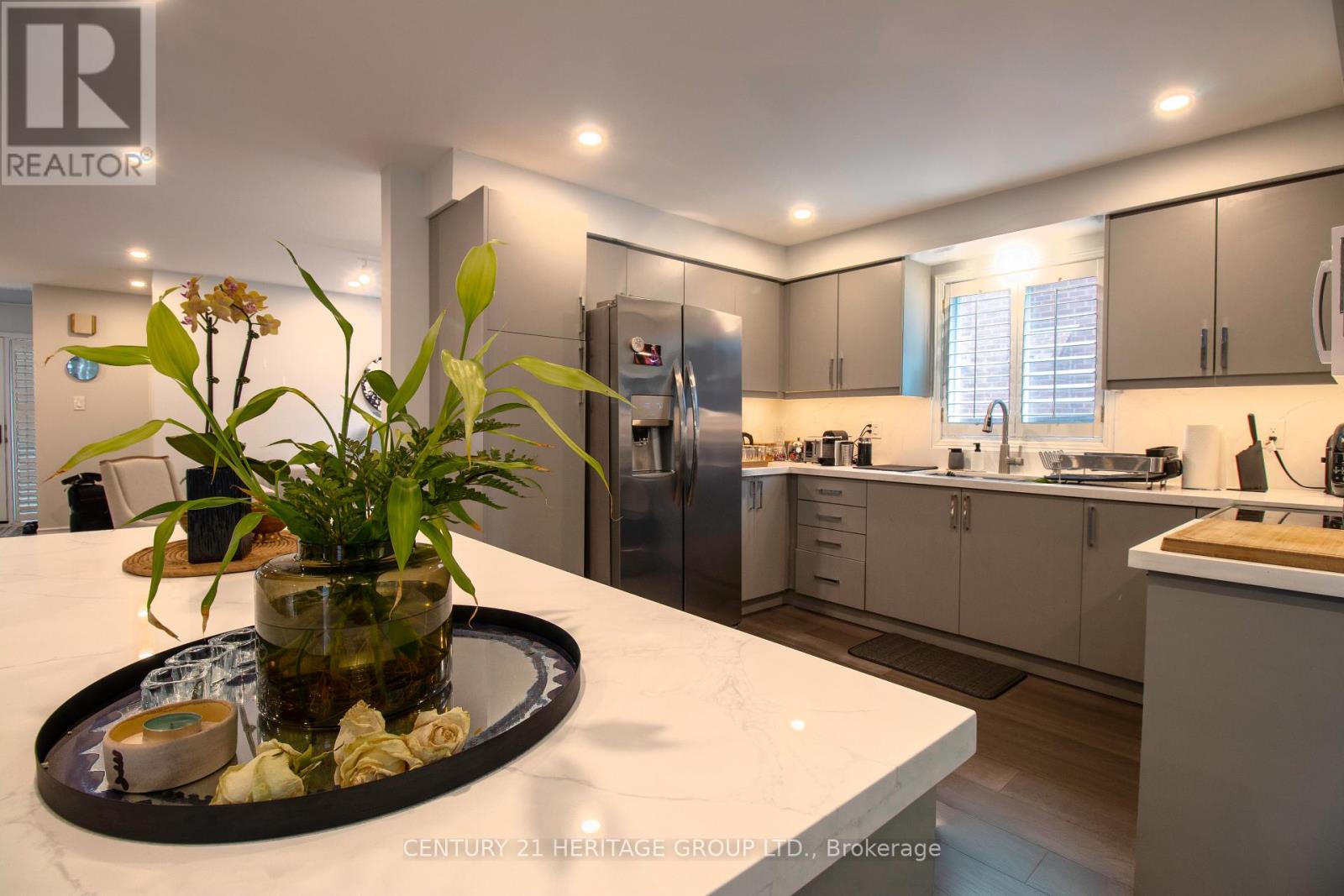 27 Charing Crescent, Aurora, Ontario  L4G 6P4 - Photo 16 - N12588544