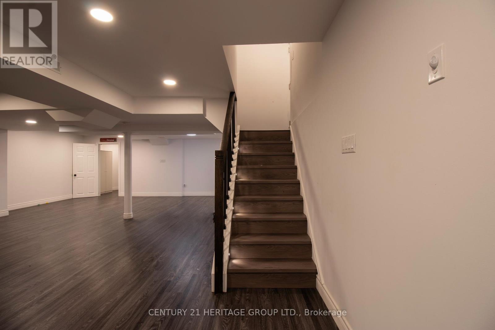 27 Charing Crescent, Aurora, Ontario  L4G 6P4 - Photo 33 - N12588544