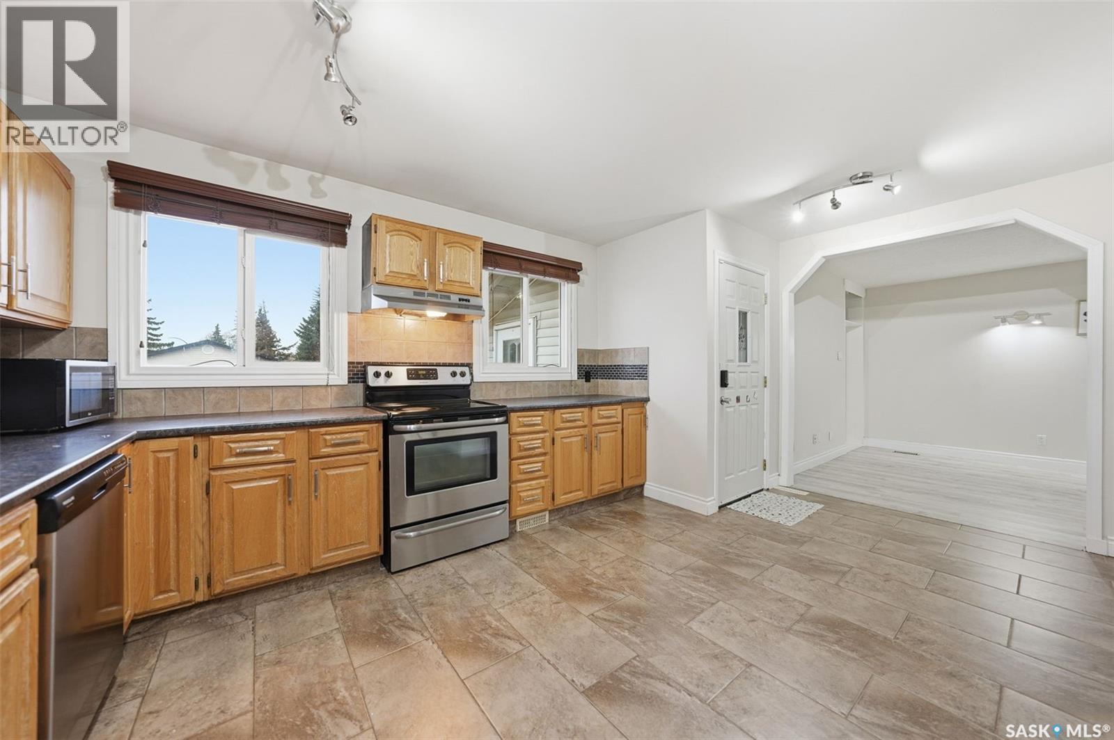 61 Moncton Place, Saskatoon, Saskatchewan  S7H 4J9 - Photo 8 - SK024840