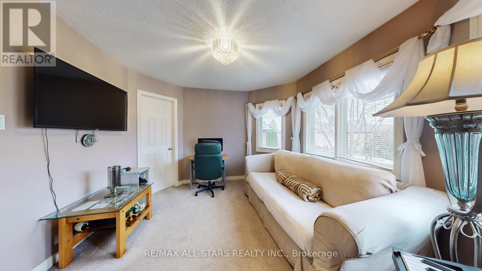 54 Bretton Circle, Markham, Ontario  L3S 3R1 - Photo 33 - N12586978