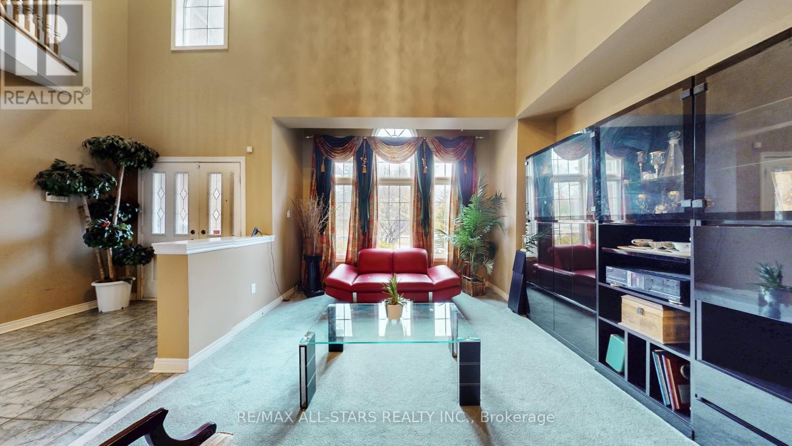 54 Bretton Circle, Markham, Ontario  L3S 3R1 - Photo 6 - N12586978